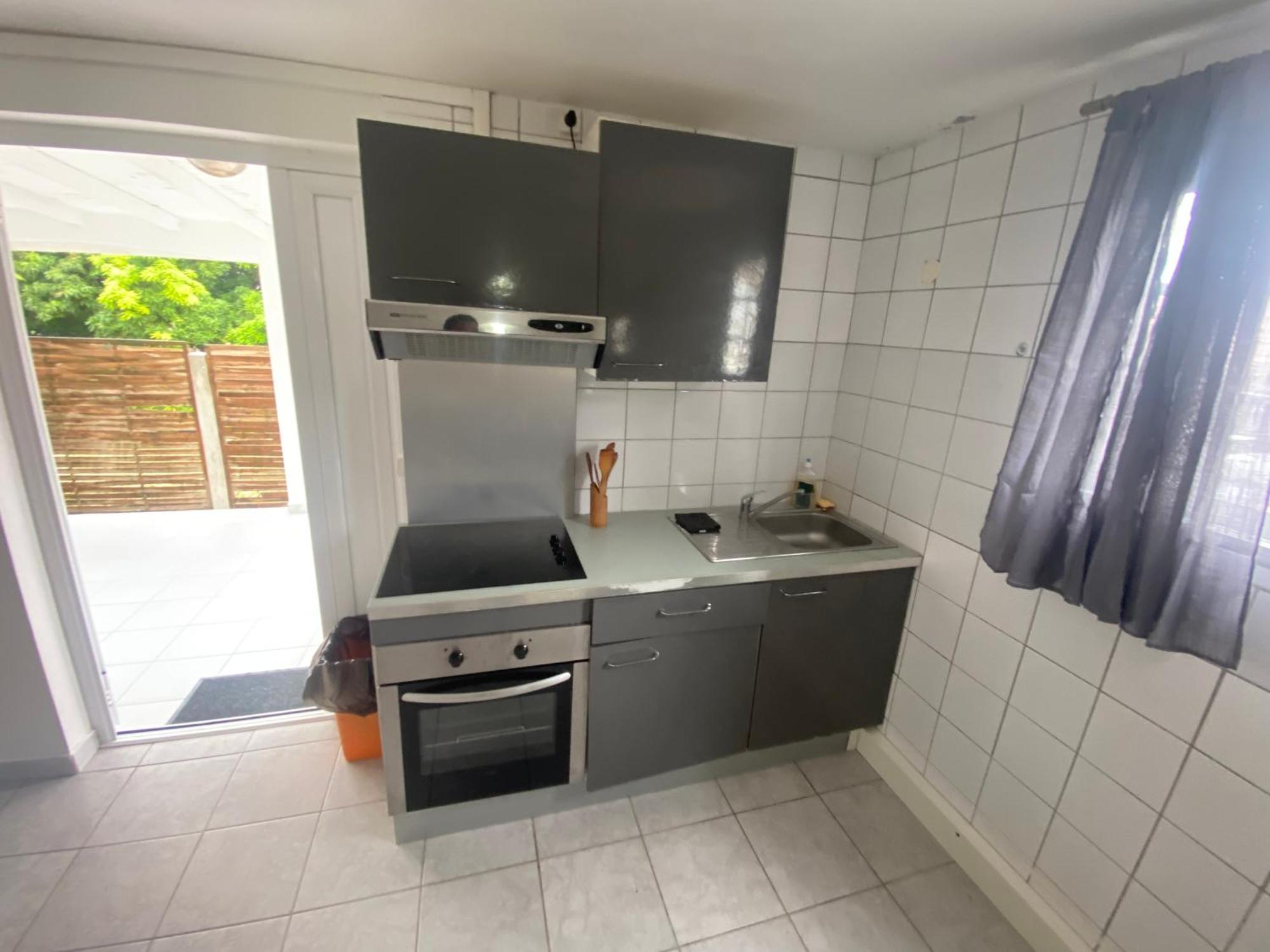Logement De 40M2 Avec Terrasse, Moderne Et Equipe Petit-Canal Exterior photo